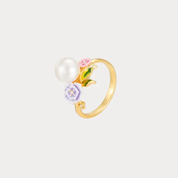 Charming Floral Pearl Ring