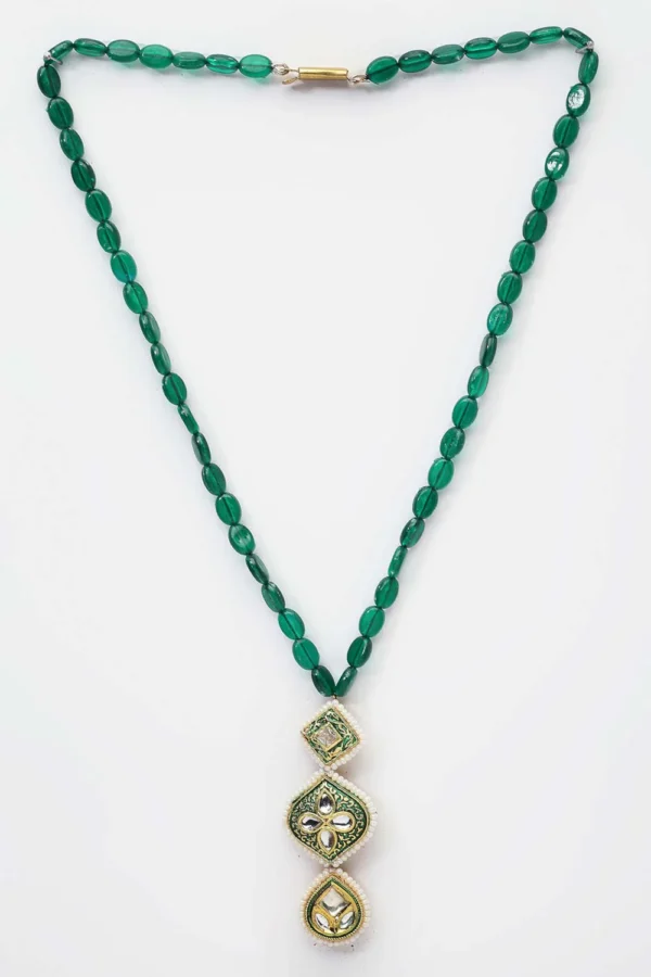 Elegant Emerald Bead Necklace