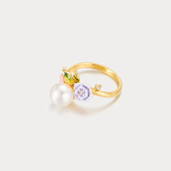 Charming Floral Pearl Ring