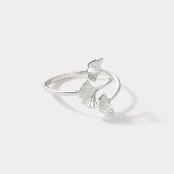 Elegant Leaf-Inspired Adjustable Ring