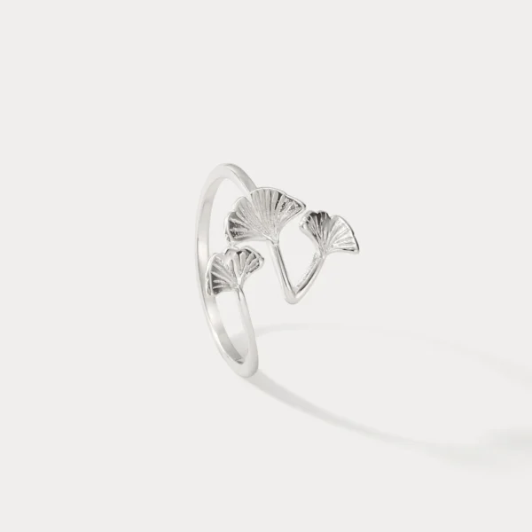Elegant Leaf-Inspired Adjustable Ring
